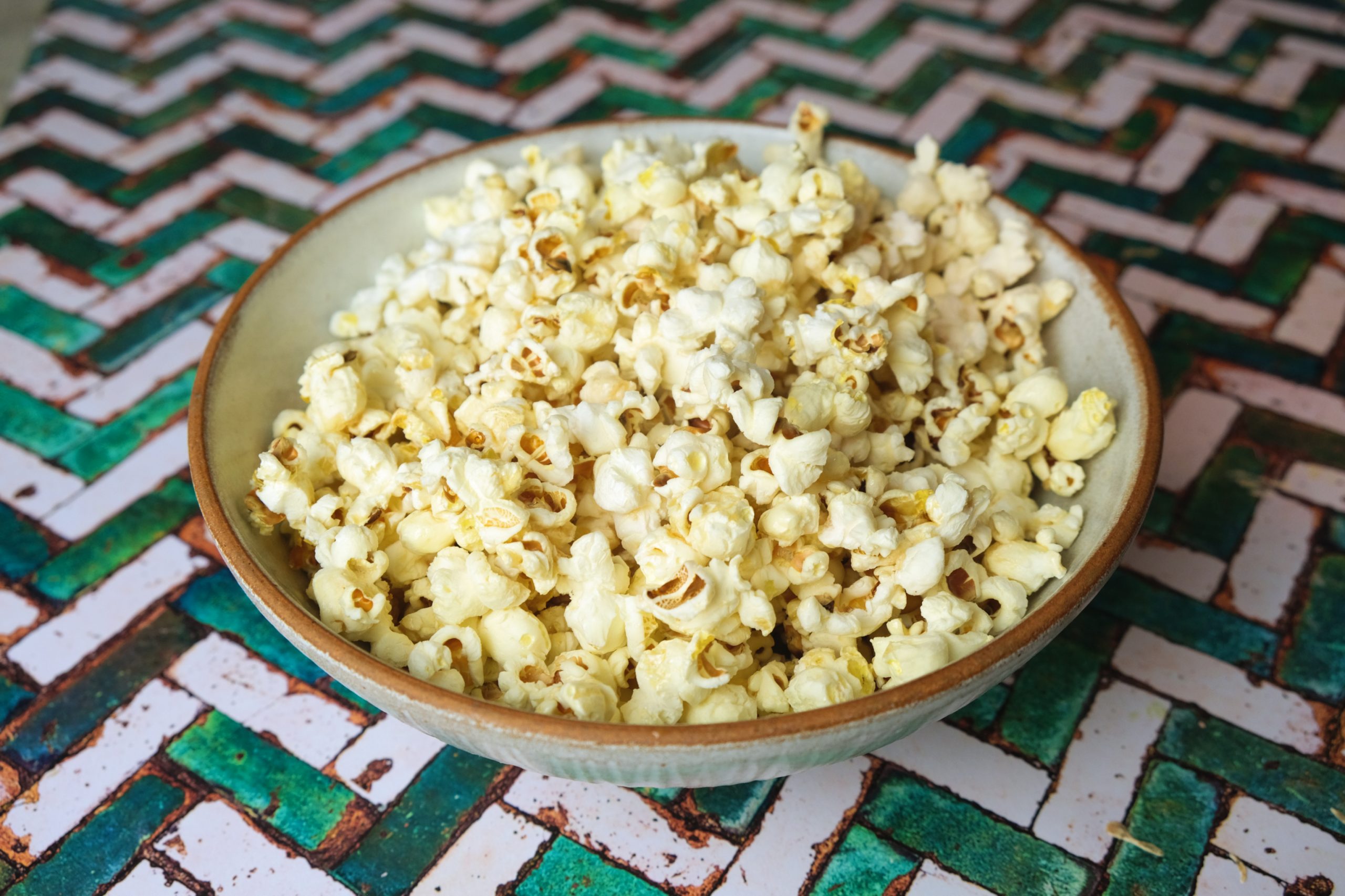 Resep Popcorn Asin: Cemilan Renyah dan Gurih